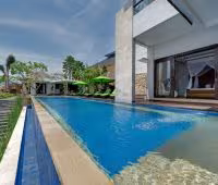 Villa LuWih, Piscina principal