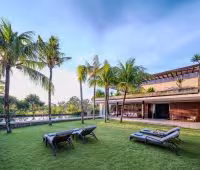 Villa Babadan, Pool und Garten